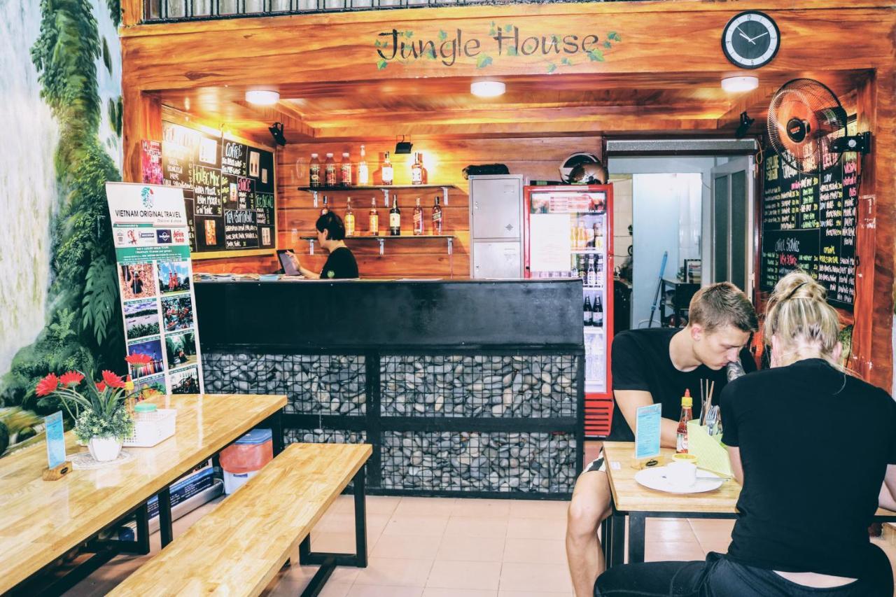 จังเกิล เฮาส์ Hostel โฮจิมินห์ซิตี้ ภายนอก รูปภาพ